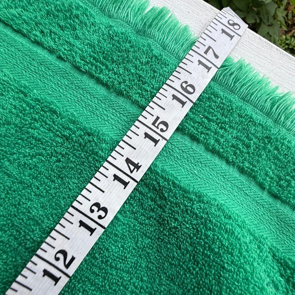 Vintage JCPenney Christmas Hand Towel Set Green Santa Claus Wreath Fringed USA